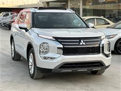 ميتسوبيشي اوتلاندر